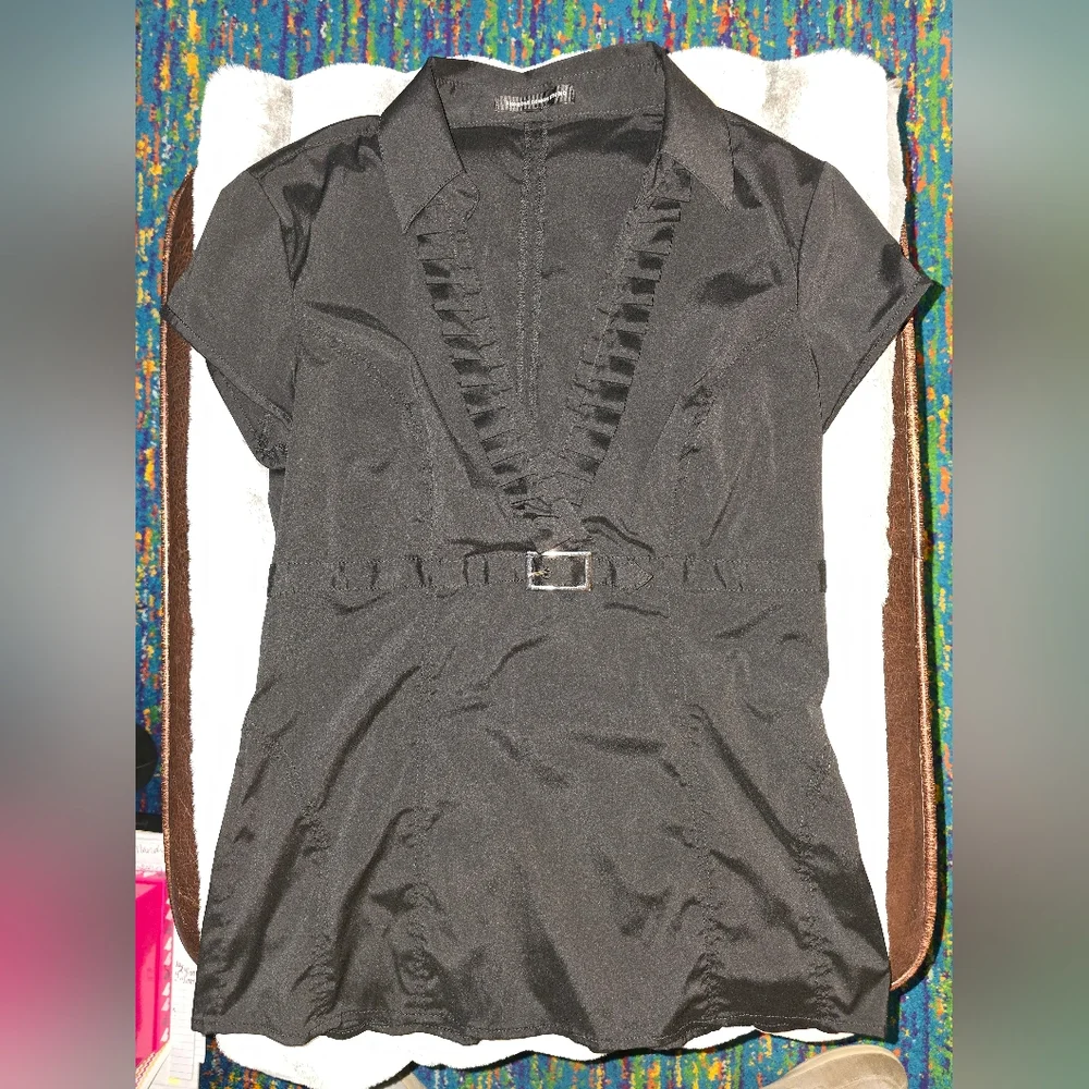 Express black size M womens blouse. Side zipper with buckle accent in front‎